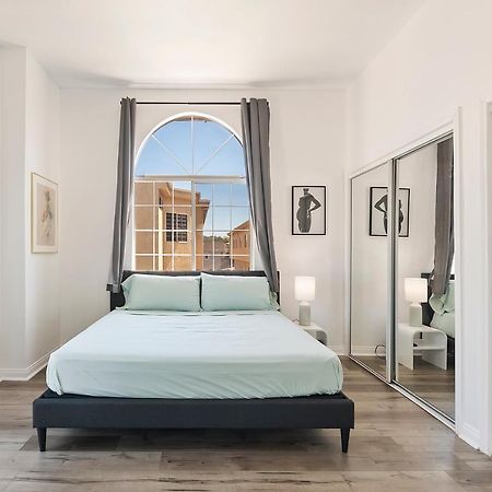 Spacious Private Gated Modern Loft Close To Universal Studio And Hollywood Los Ángeles Exterior foto
